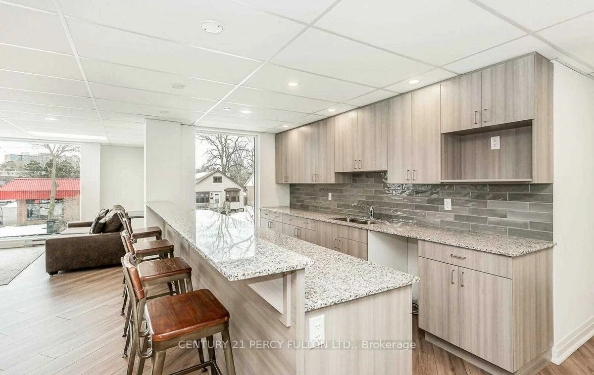 9B, Falaise, West Hill, Toronto