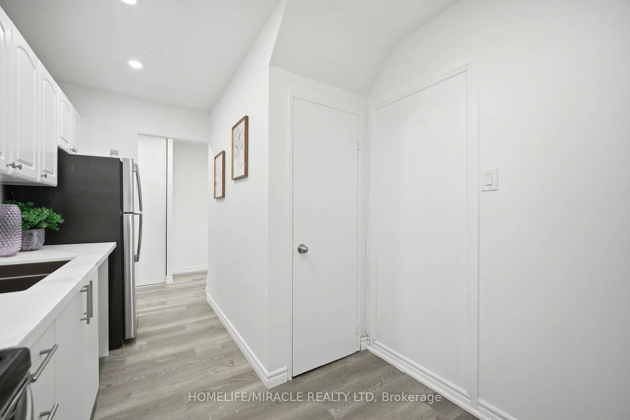 100, Mornelle, Morningside, Toronto