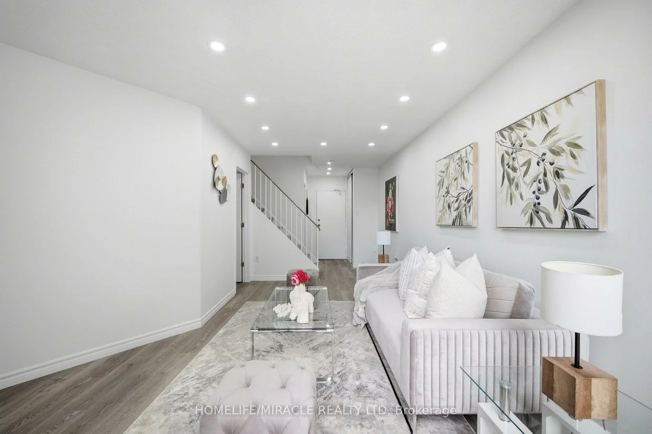 100, Mornelle, Morningside, Toronto