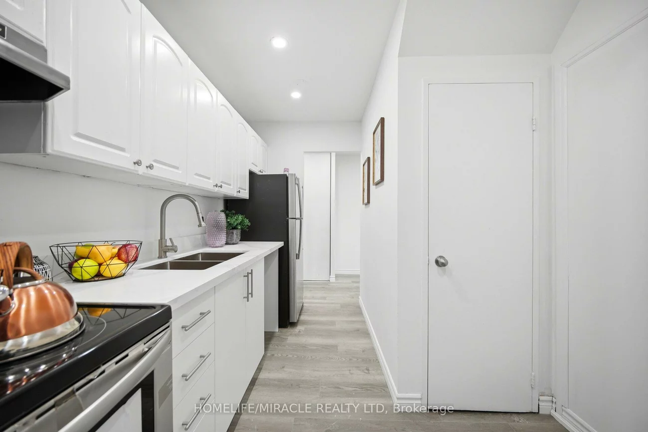 100, Mornelle, Morningside, Toronto