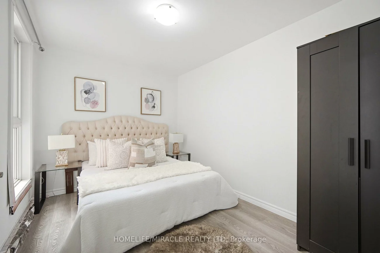 100, Mornelle, Morningside, Toronto