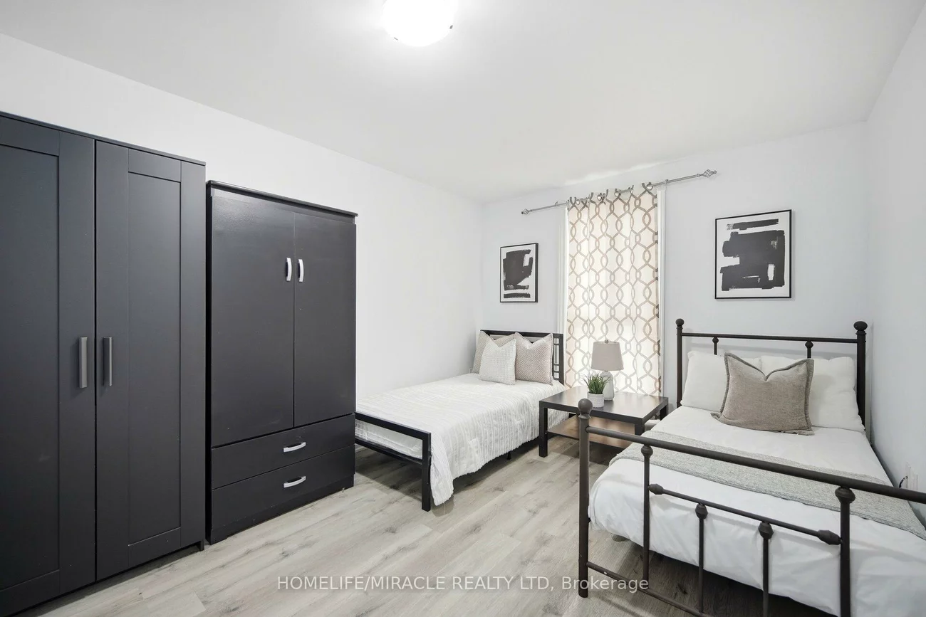 100, Mornelle, Morningside, Toronto