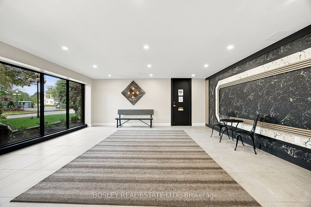 915, Midland, Eglinton East, Toronto