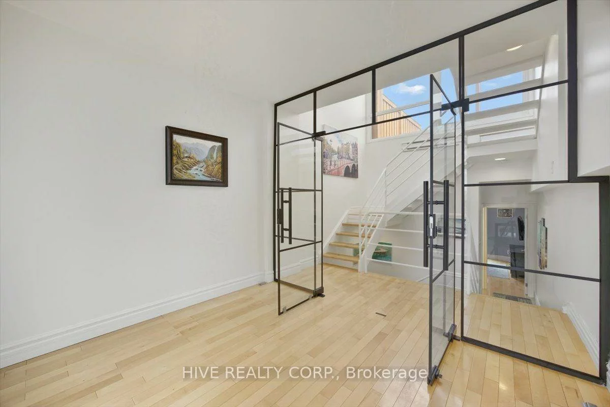 957, Broadview, Broadview North, Toronto