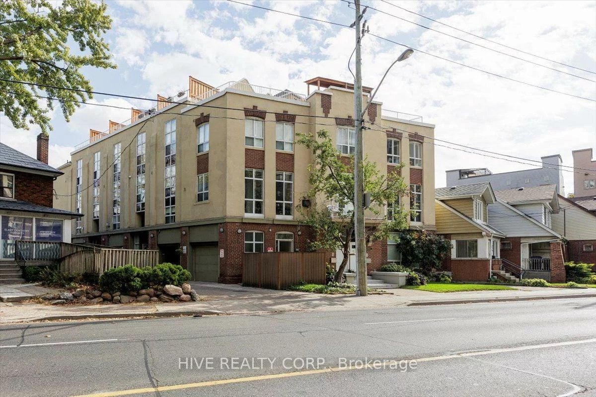 957, Broadview, Broadview North, Toronto