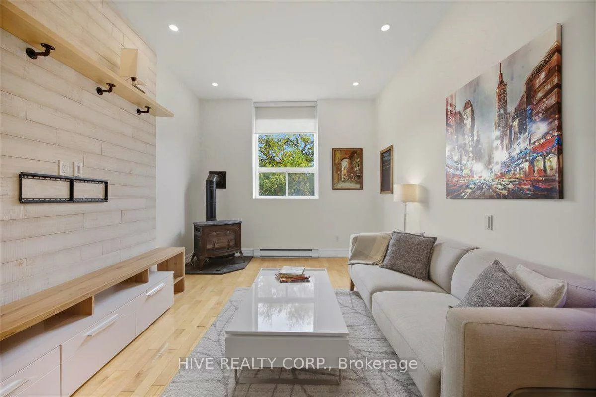 957, Broadview, Broadview North, Toronto