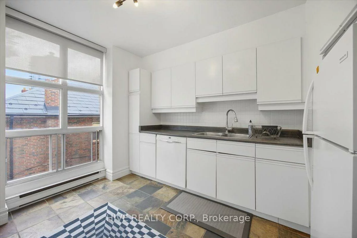957, Broadview, Broadview North, Toronto