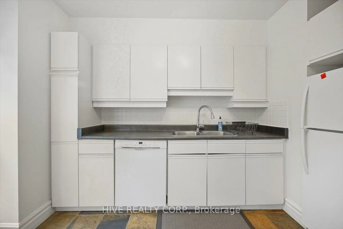 957, Broadview, Broadview North, Toronto
