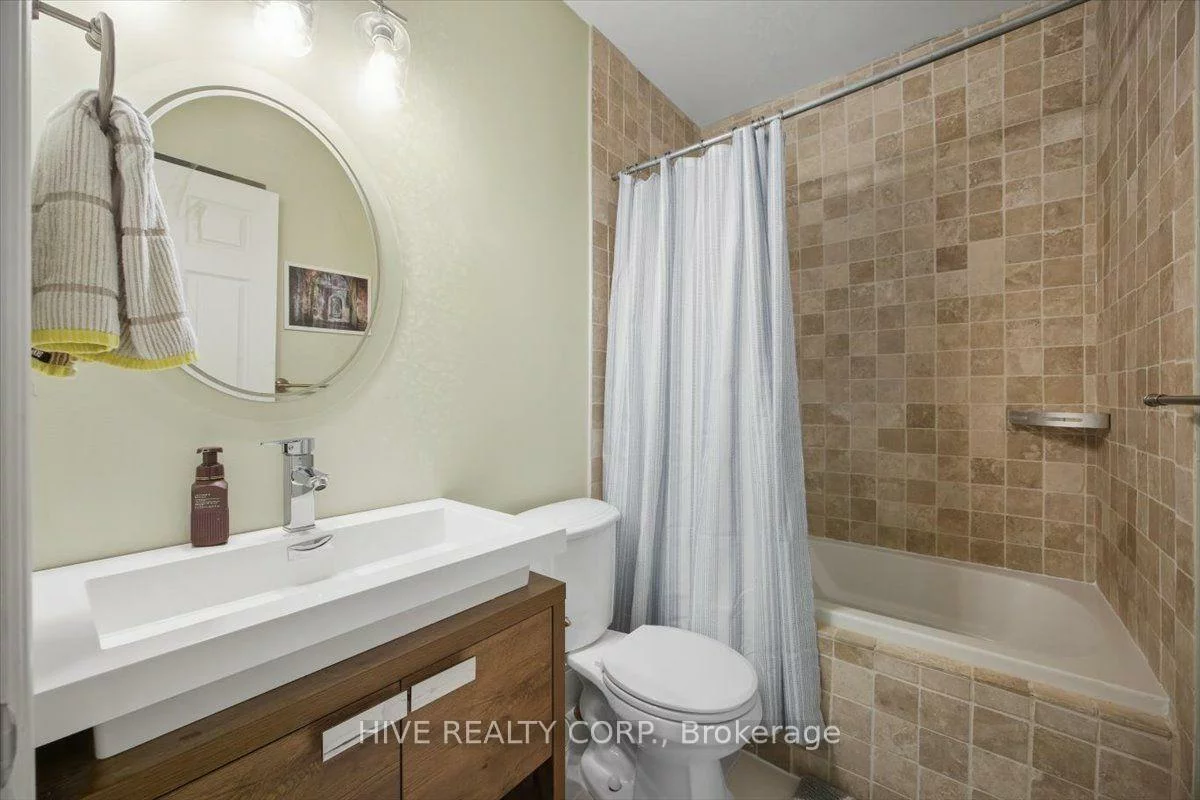 957, Broadview, Broadview North, Toronto