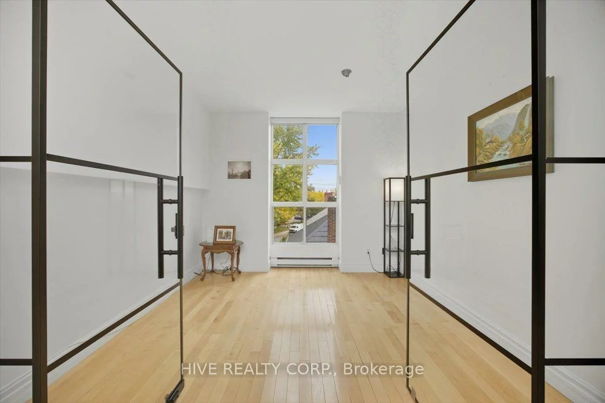 957, Broadview, Broadview North, Toronto