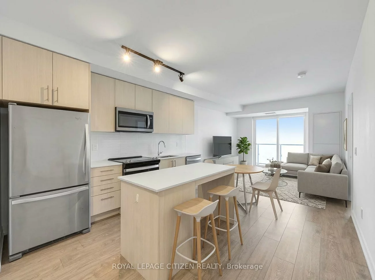 286, Main, East End-Danforth, Toronto