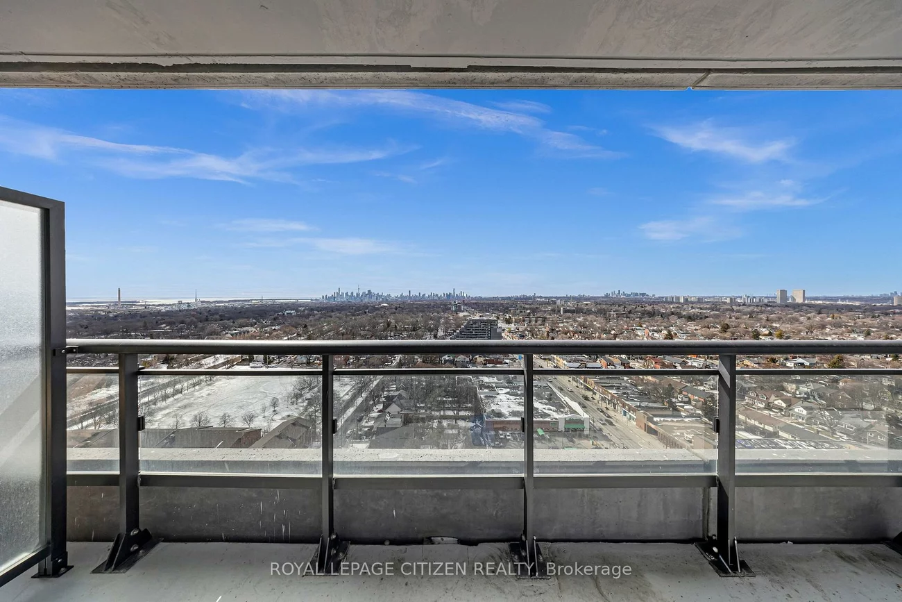 286, Main, East End-Danforth, Toronto