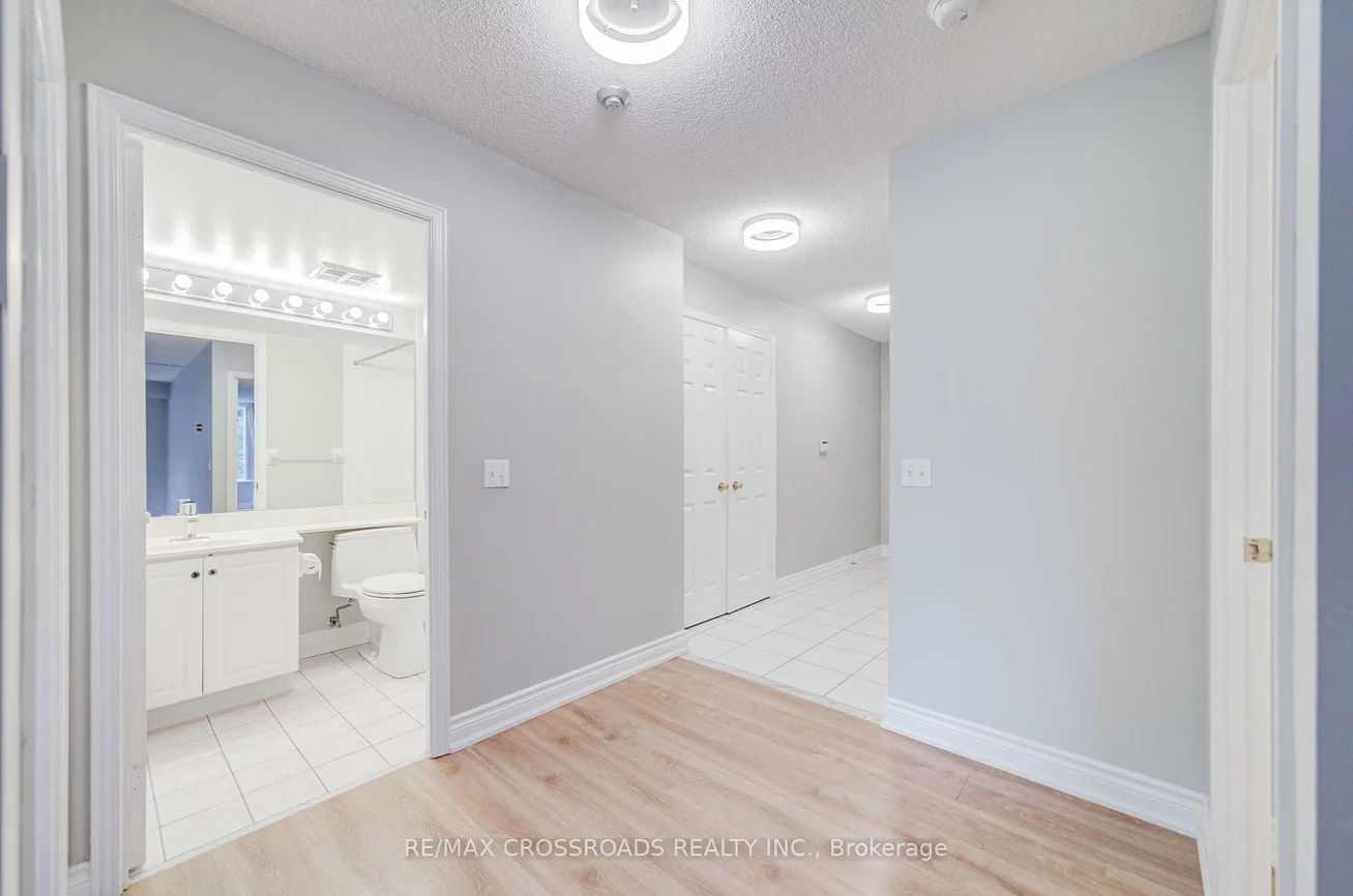 2628, Mccowan, Agincourt North, Toronto