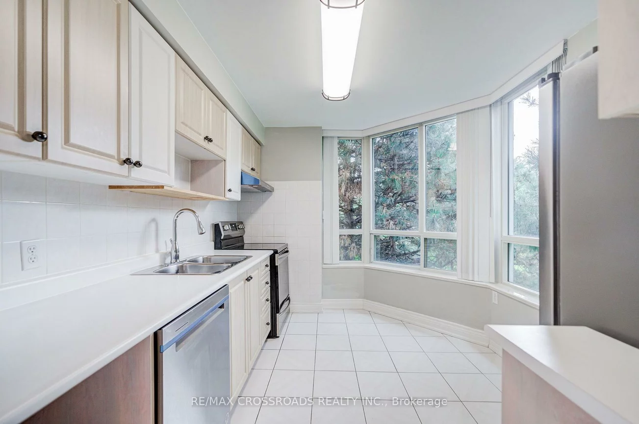 2628, Mccowan, Agincourt North, Toronto