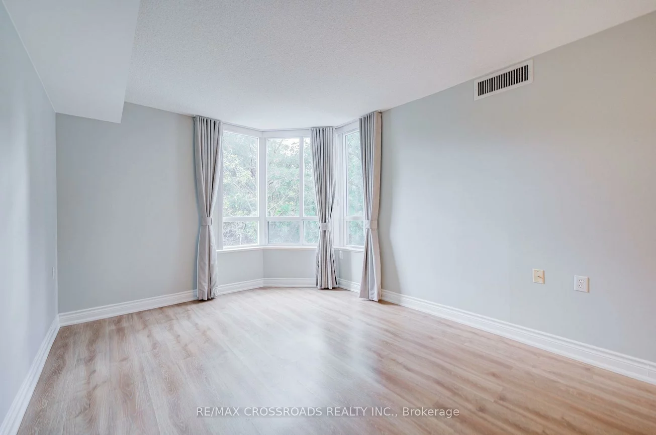 2628, Mccowan, Agincourt North, Toronto