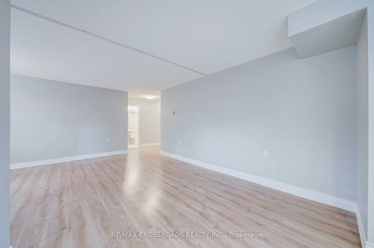 2628, Mccowan, Agincourt North, Toronto