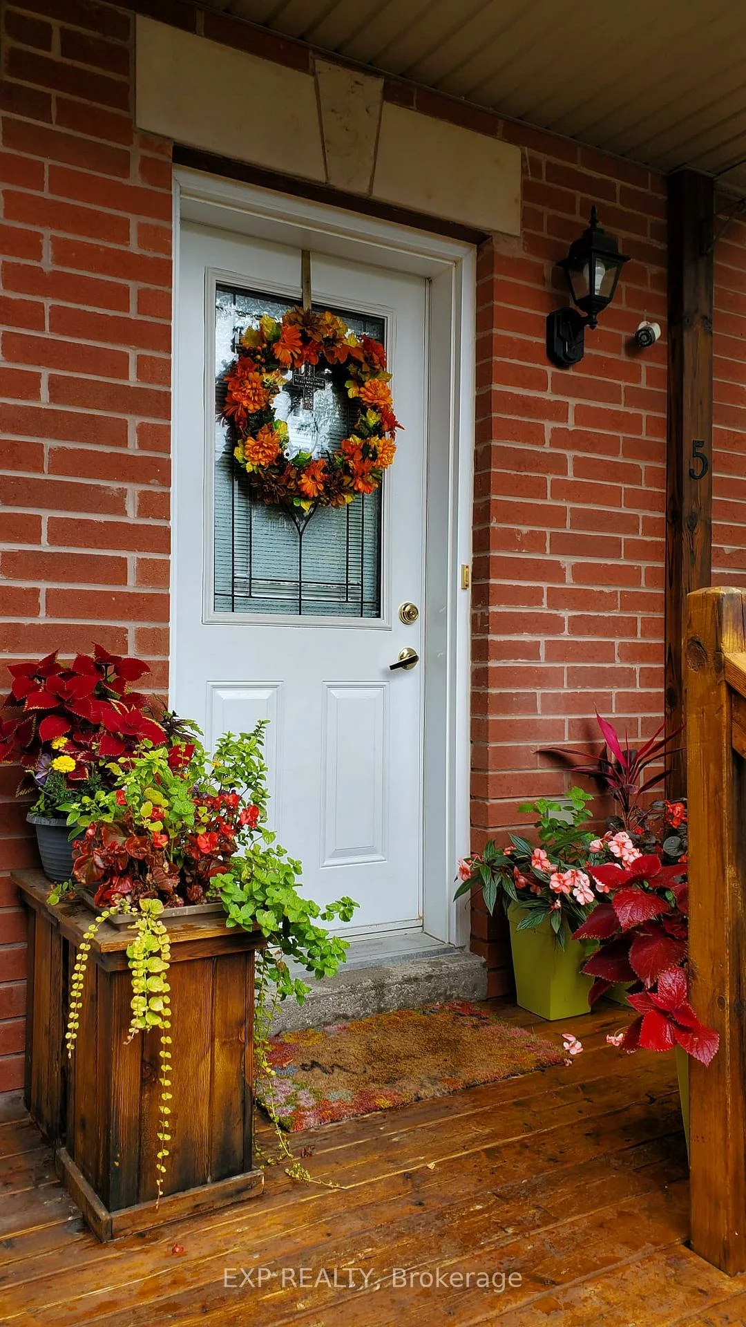 736, Kingston, East End-Danforth, Toronto