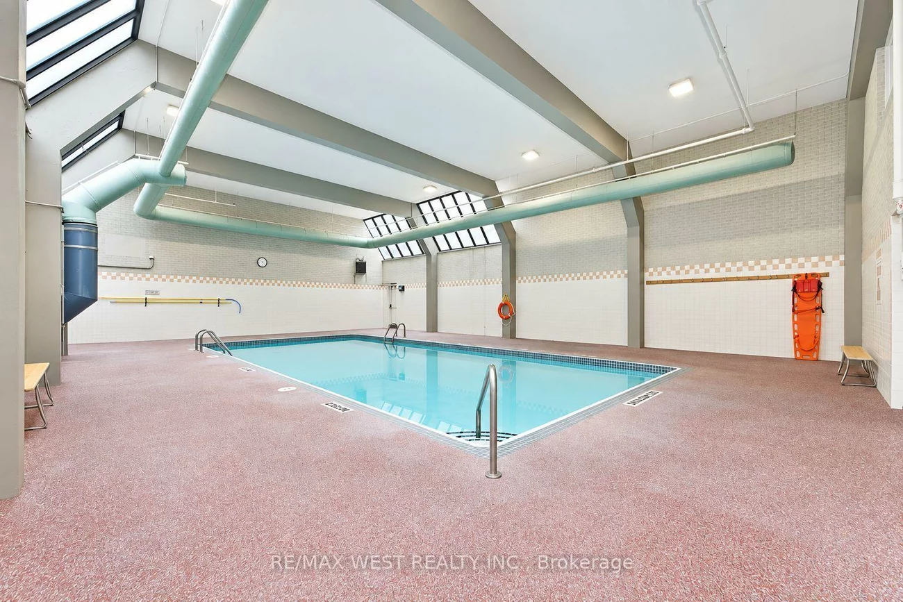 4062, Lawrence, West Hill, Toronto