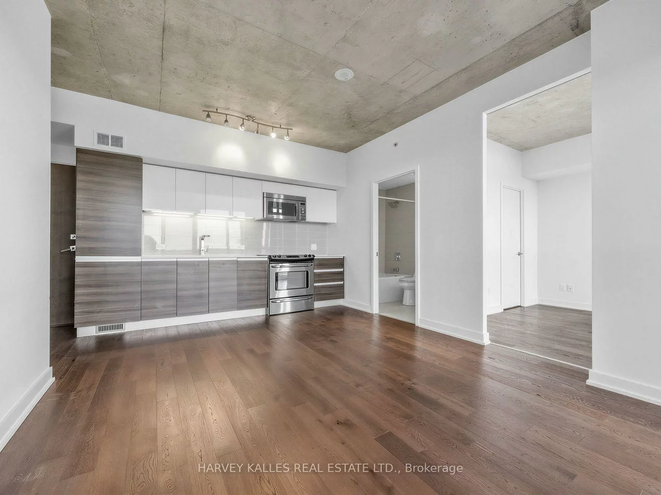 1190, Dundas, South Riverdale, Toronto