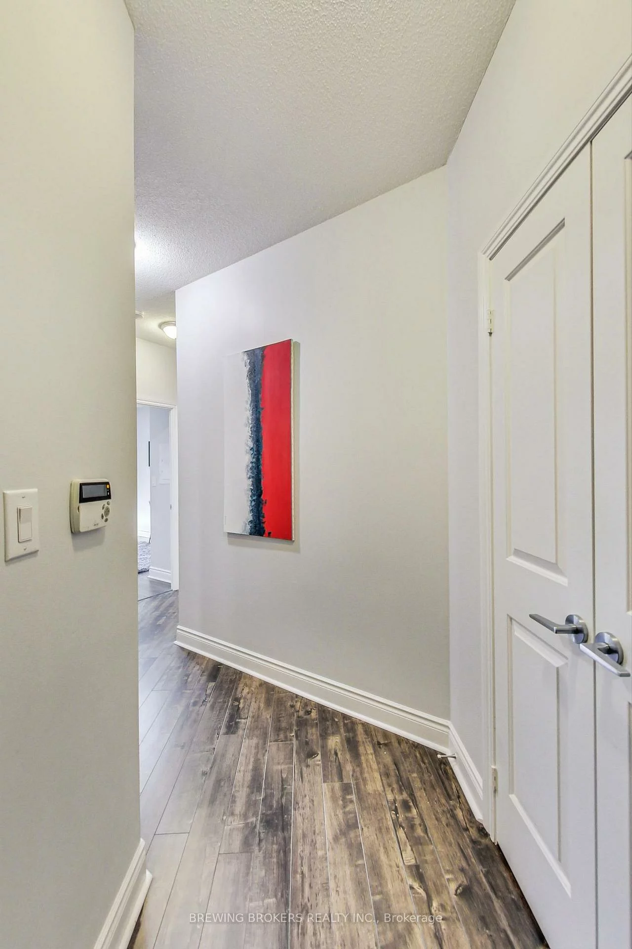 25, Earlington, Kingsway South, Toronto