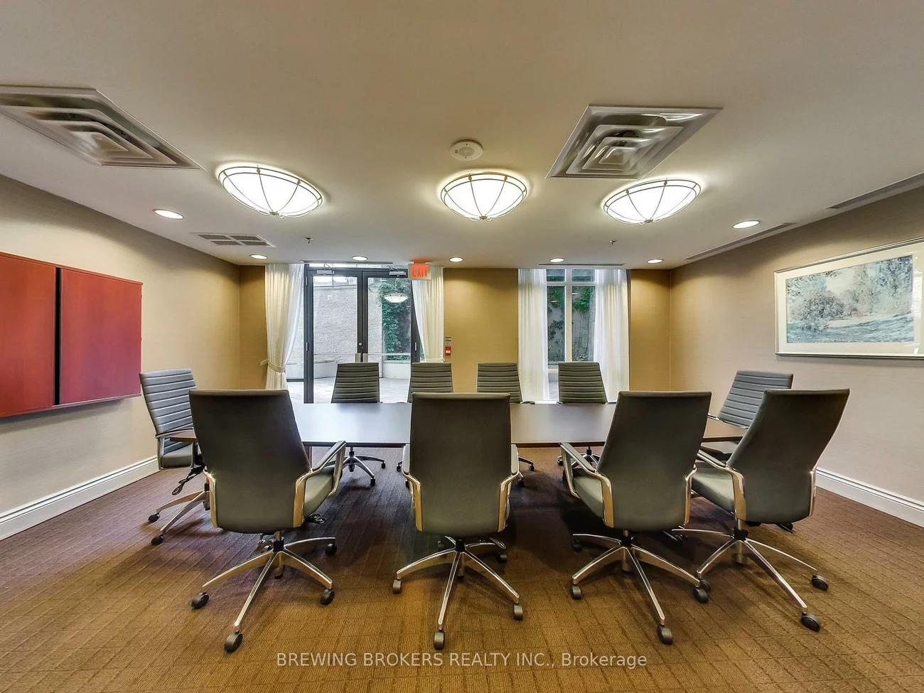 25, Earlington, Kingsway South, Toronto