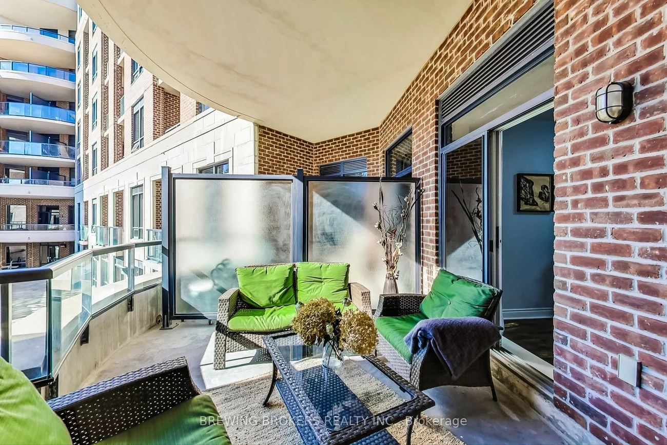 25, Earlington, Kingsway South, Toronto