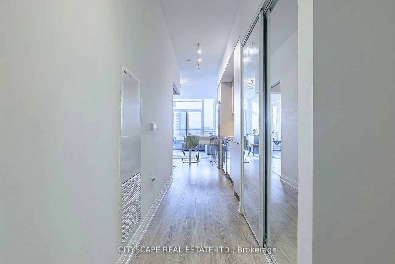 10, Gibbs, Islington-City Centre West, Toronto