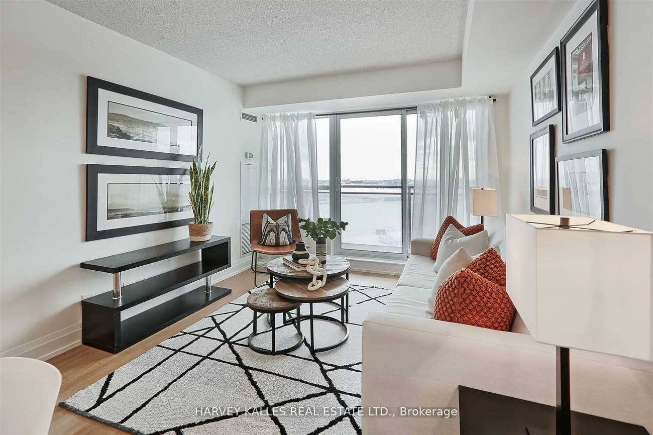 1070, Sheppard, York University Heights, Toronto