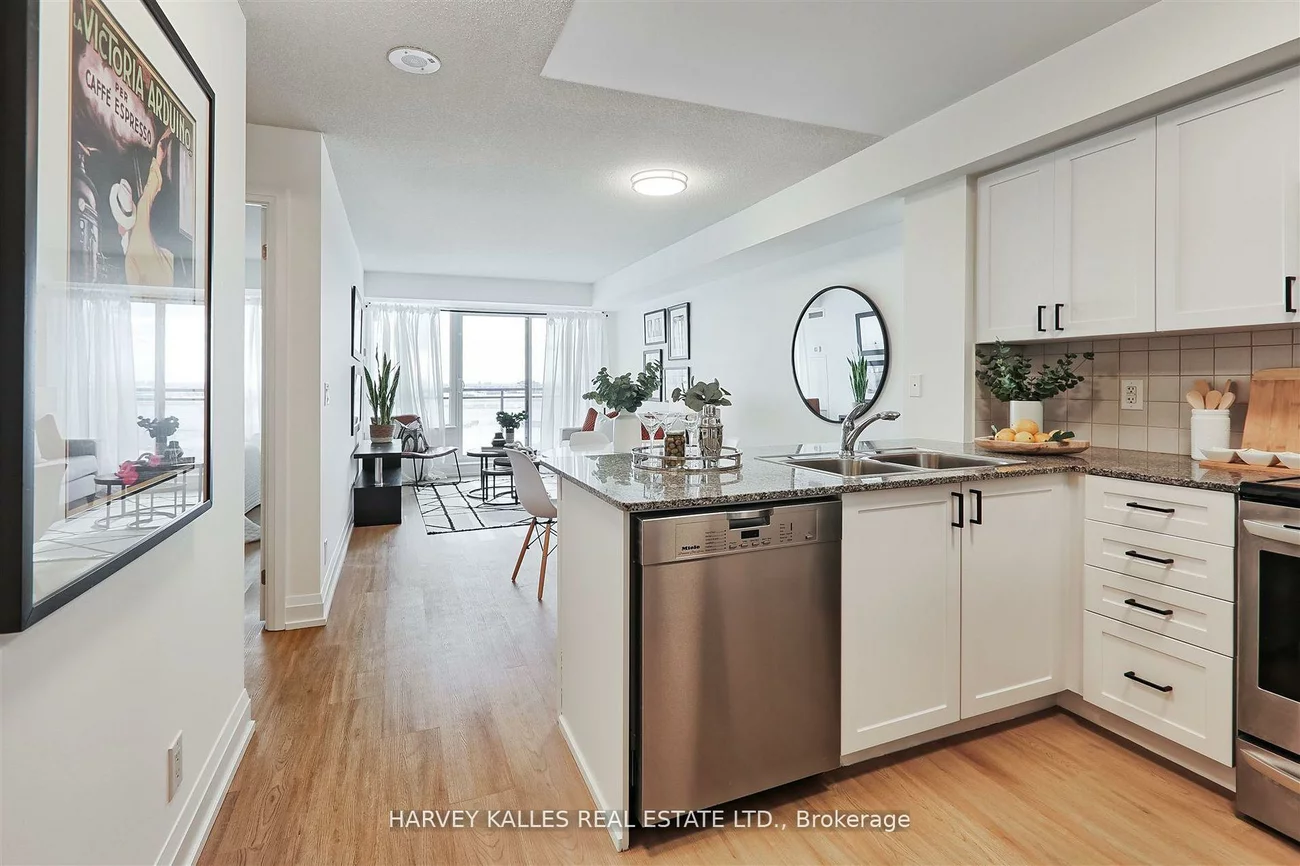 1070, Sheppard, York University Heights, Toronto