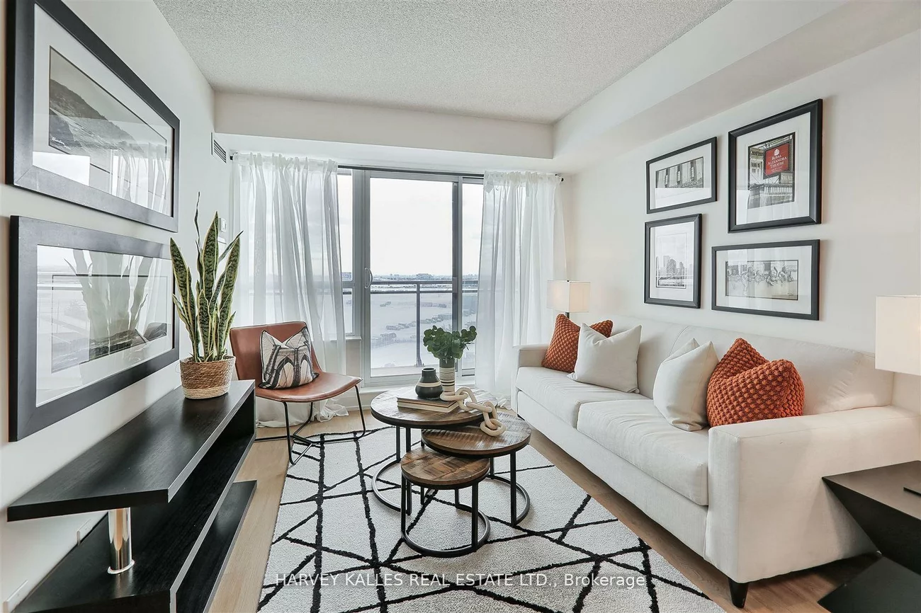 1070, Sheppard, York University Heights, Toronto