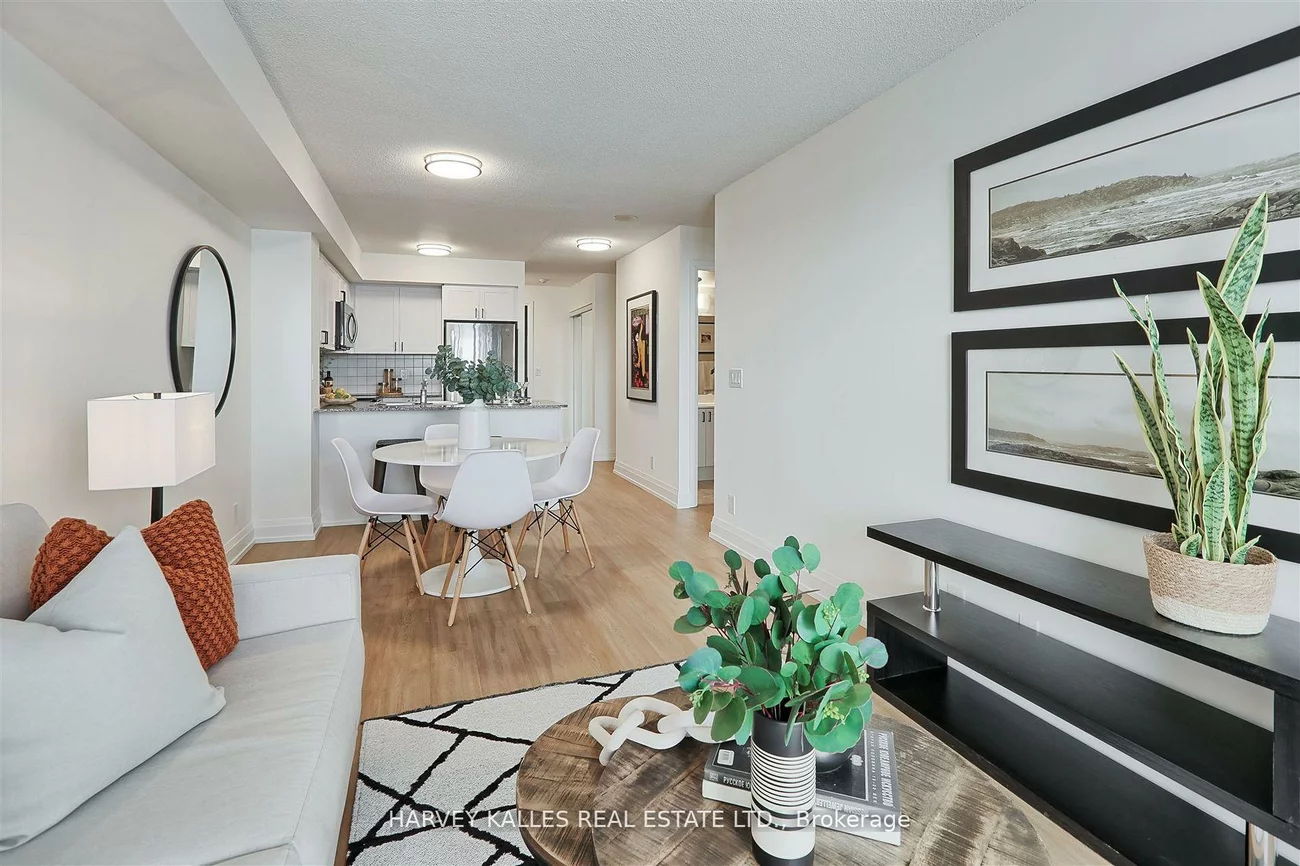 1070, Sheppard, York University Heights, Toronto