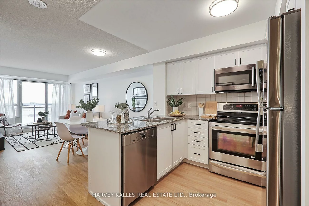 1070, Sheppard, York University Heights, Toronto