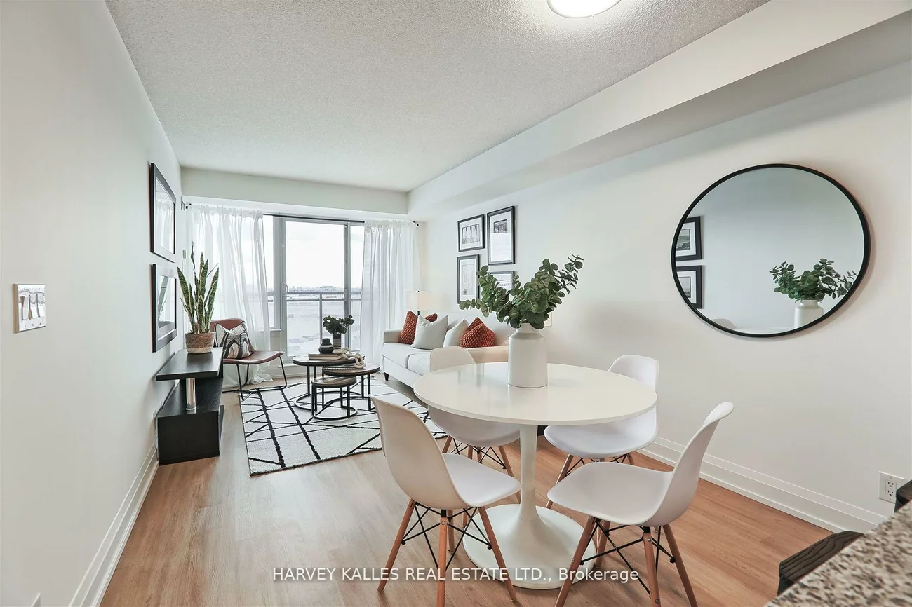 1070, Sheppard, York University Heights, Toronto
