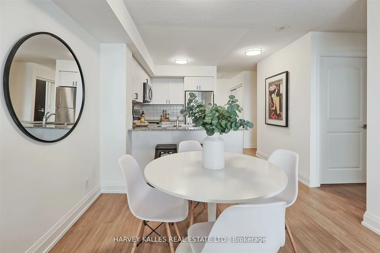 1070, Sheppard, York University Heights, Toronto