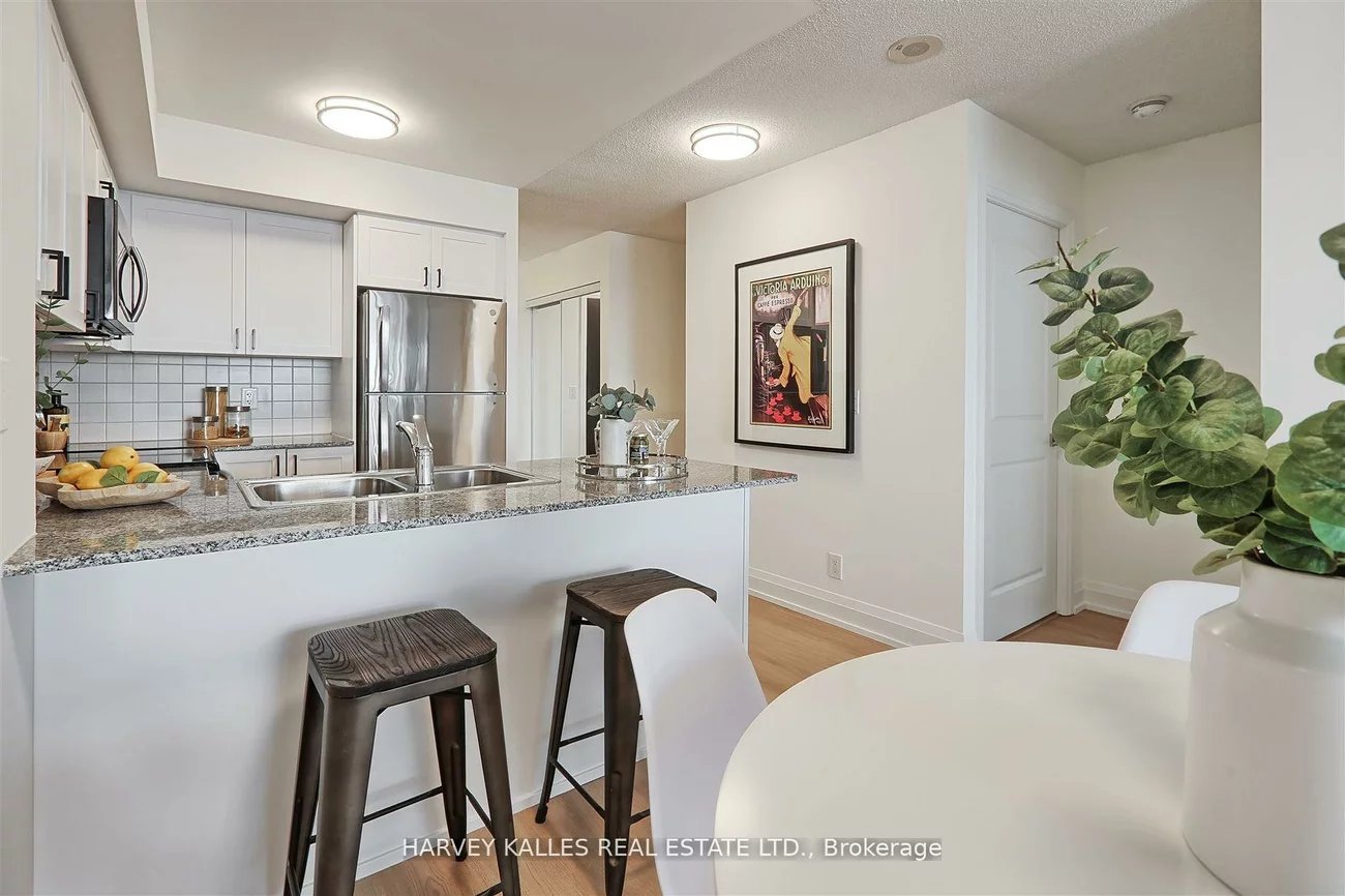 1070, Sheppard, York University Heights, Toronto
