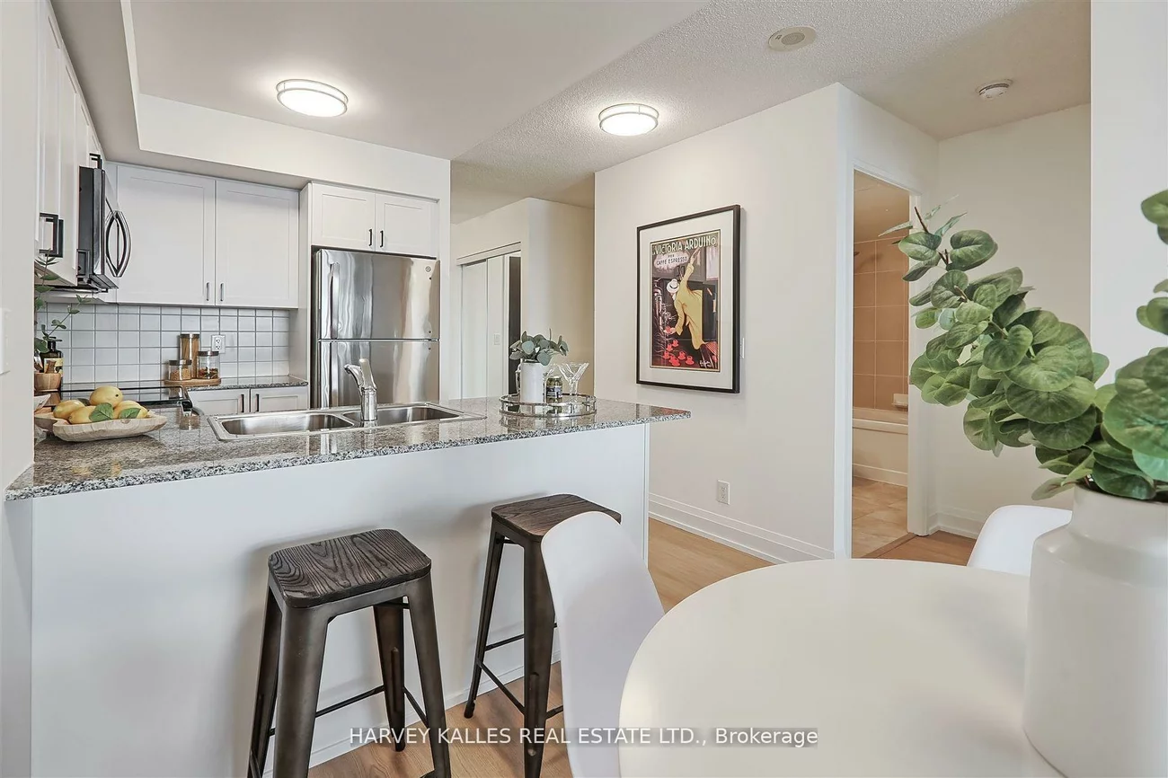 1070, Sheppard, York University Heights, Toronto