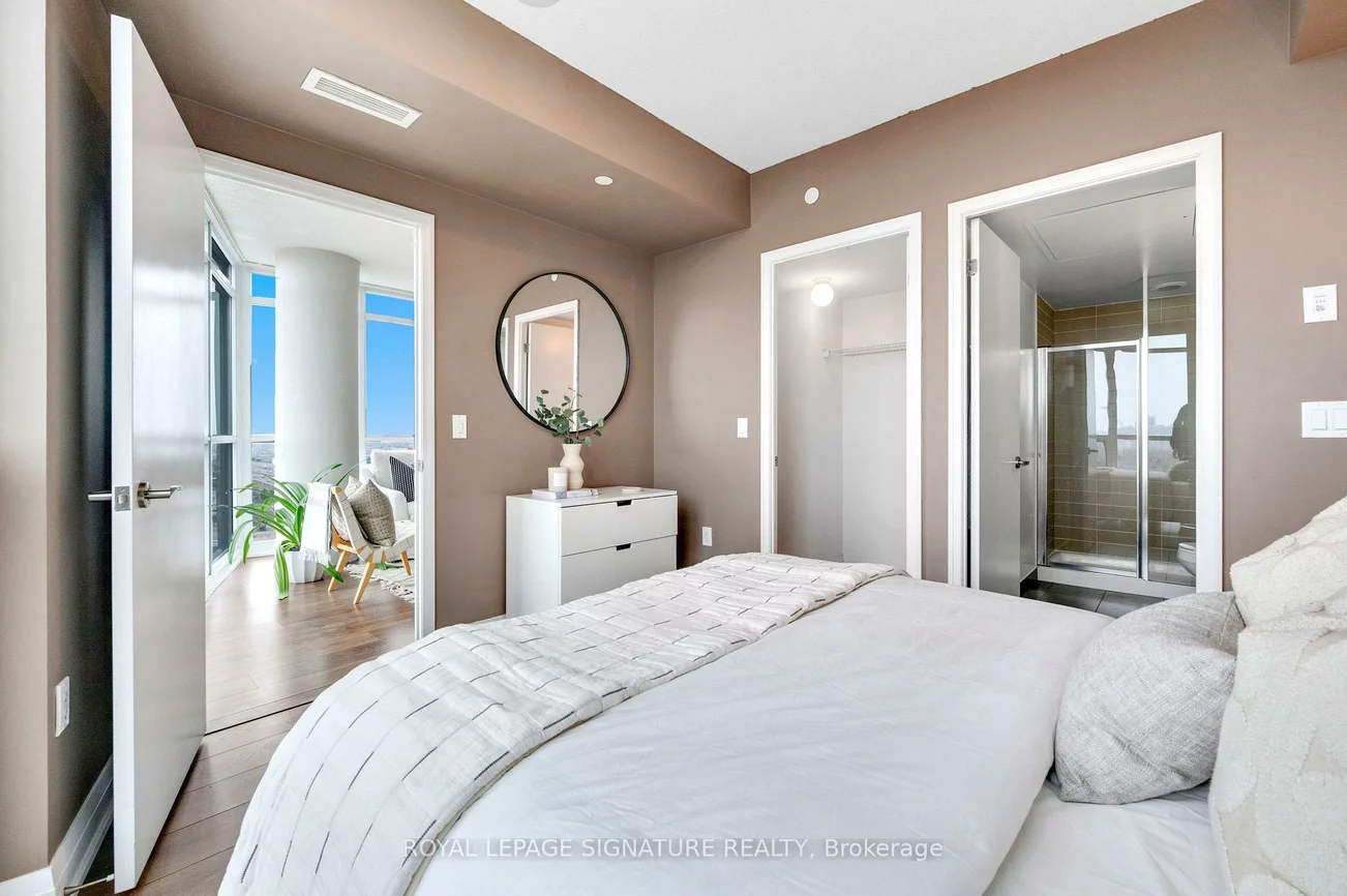 9, Valhalla Inn, Islington-City Centre West, Toronto