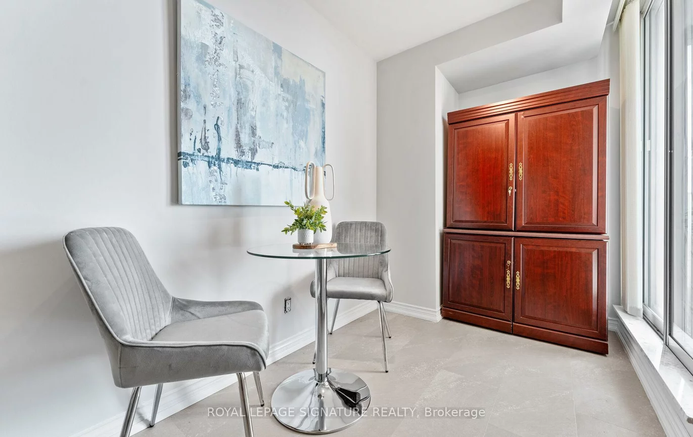 2285, Lake Shore, Mimico, Toronto