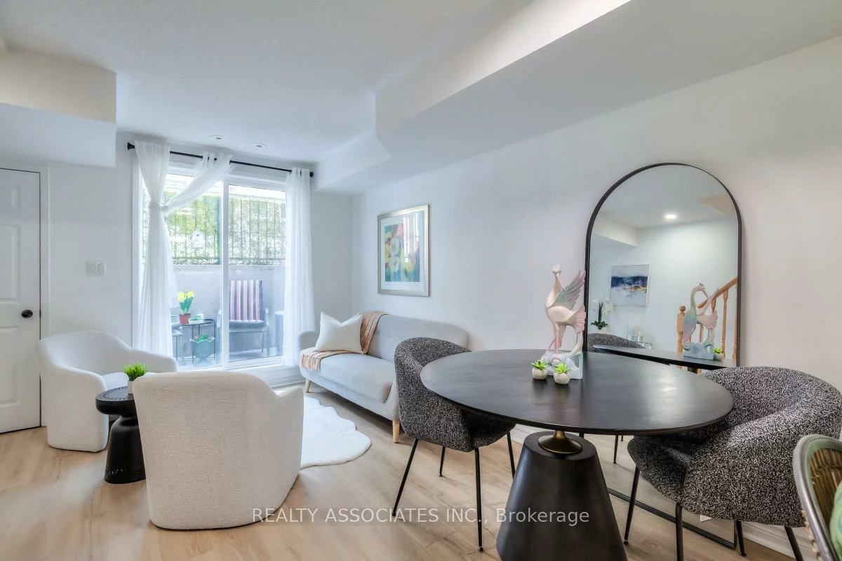 31, Foundry, Dovercourt-Wallace Emerson-Junction, Toronto