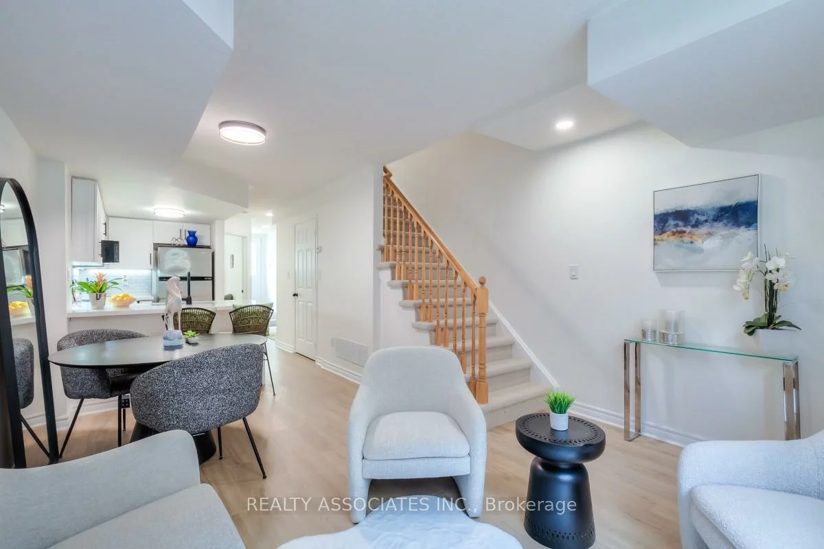 31, Foundry, Dovercourt-Wallace Emerson-Junction, Toronto