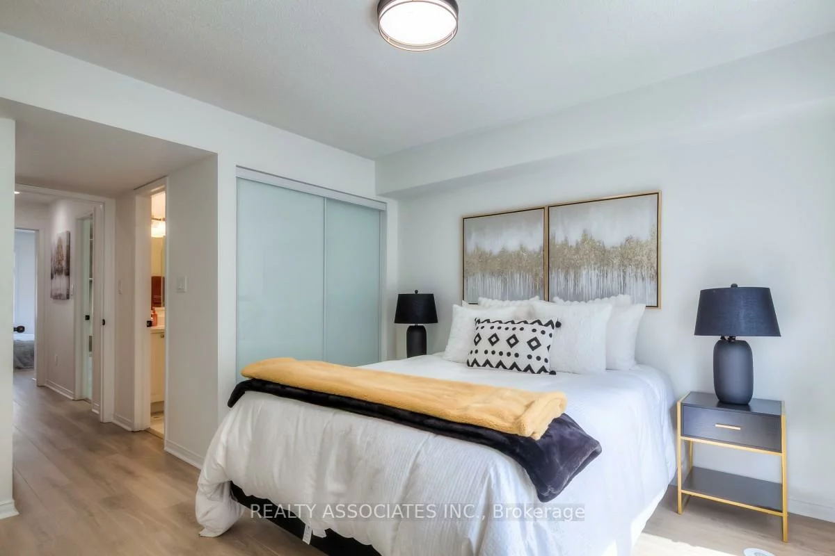 31, Foundry, Dovercourt-Wallace Emerson-Junction, Toronto