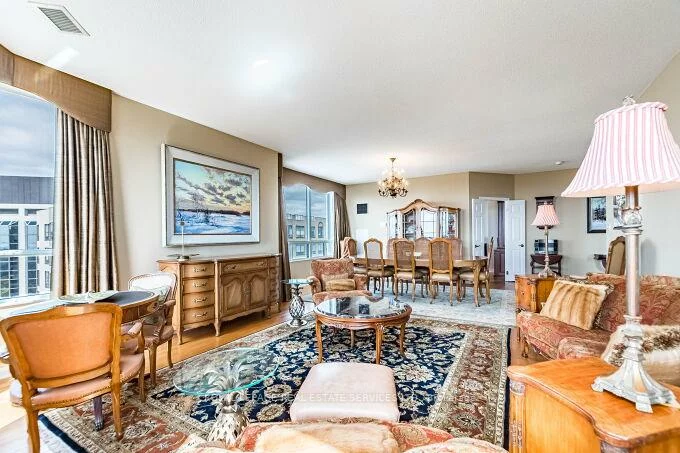 1, Aberfoyle, Islington-City Centre West, Toronto