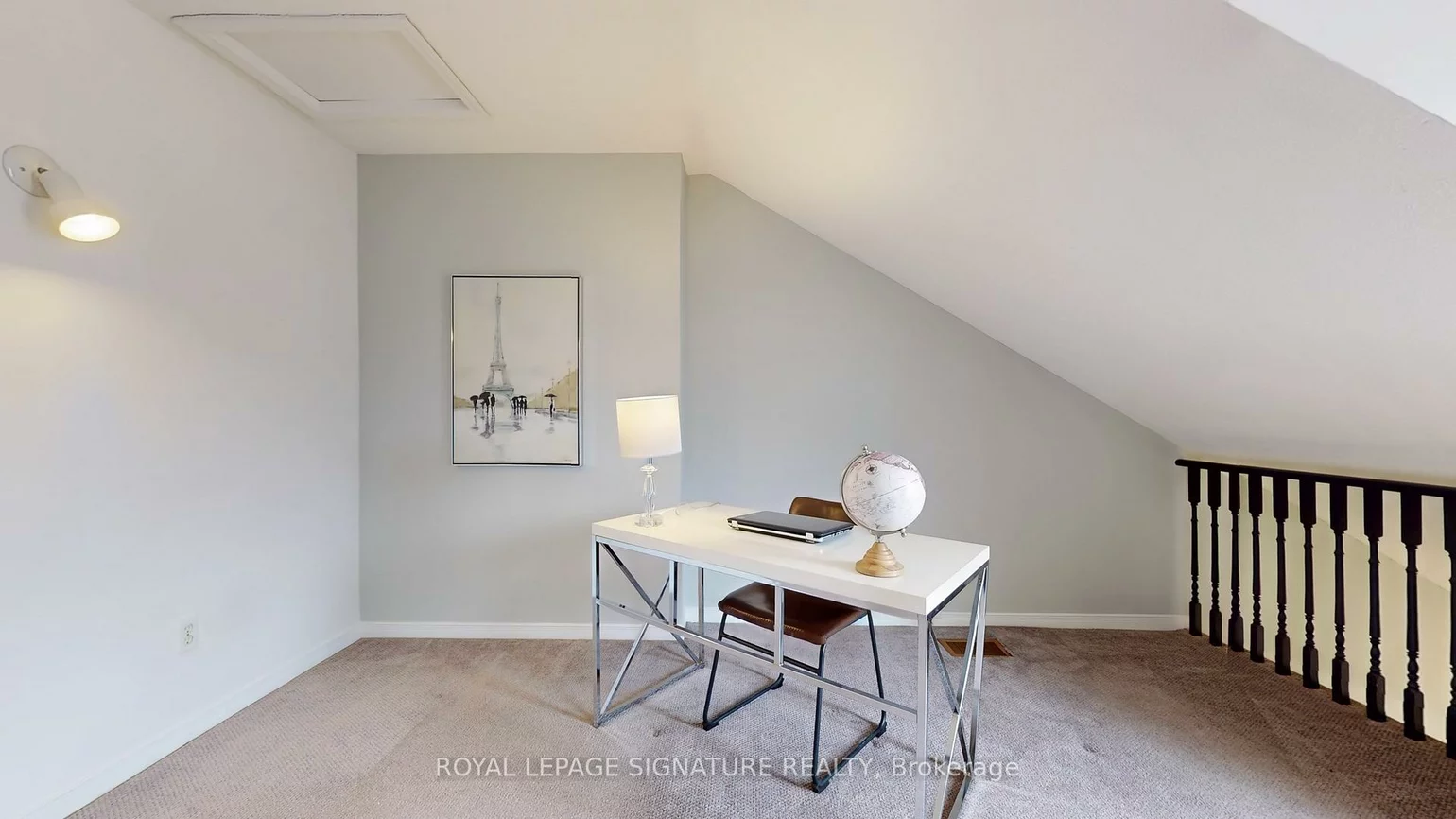 37, Four Winds, York University Heights, Toronto