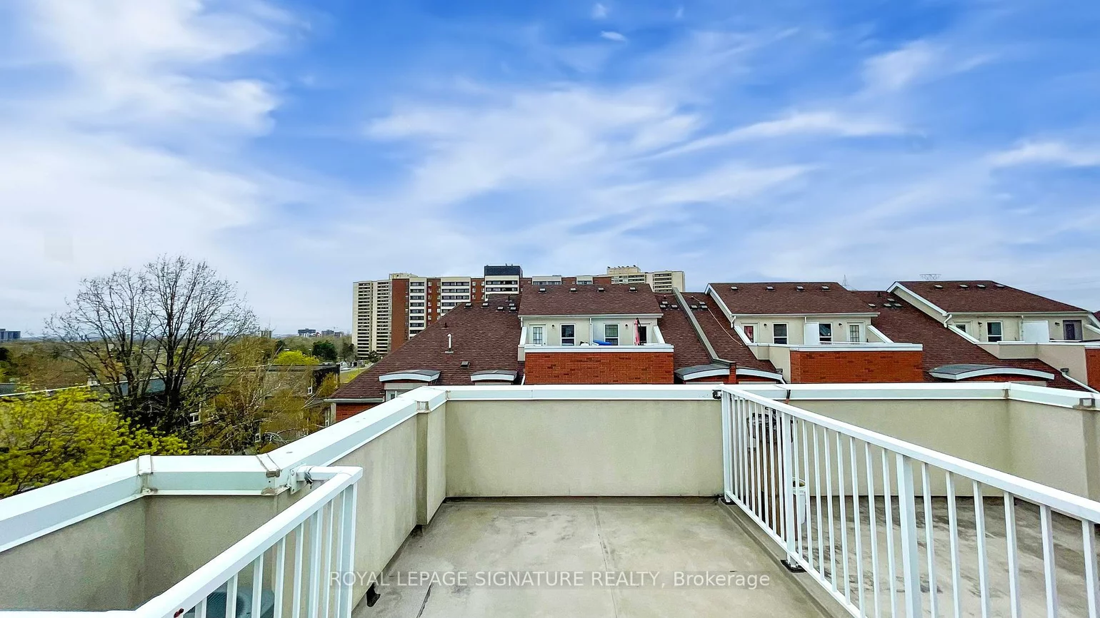 37, Four Winds, York University Heights, Toronto