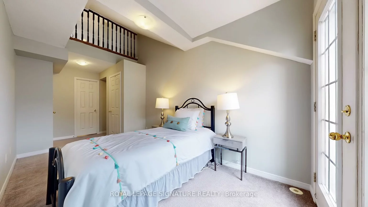 37, Four Winds, York University Heights, Toronto