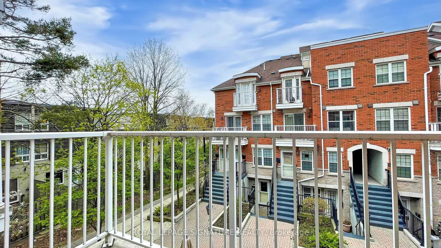 37, Four Winds, York University Heights, Toronto