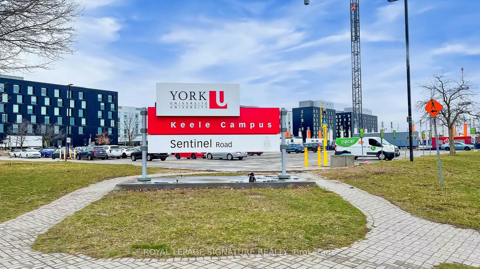 37, Four Winds, York University Heights, Toronto