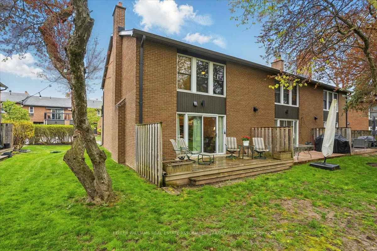 1393, Royal York, Edenbridge-Humber Valley, Toronto