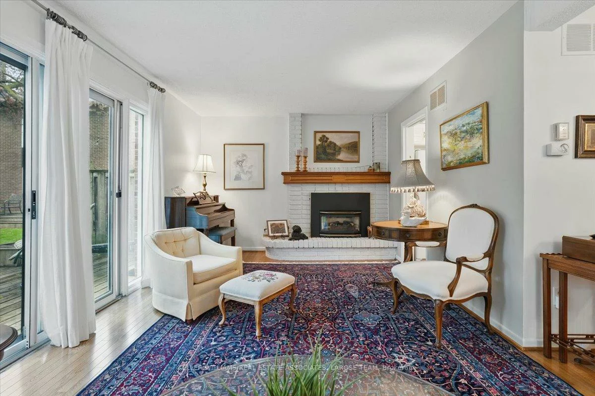 1393, Royal York, Edenbridge-Humber Valley, Toronto