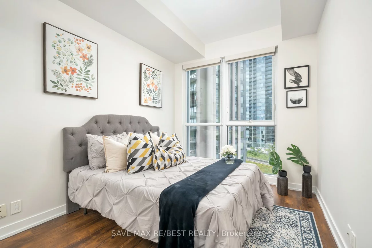 10, Park Lawn, Mimico, Toronto